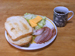 パン／ベーコン／レタス／チーズ／コーヒー BORDER=0